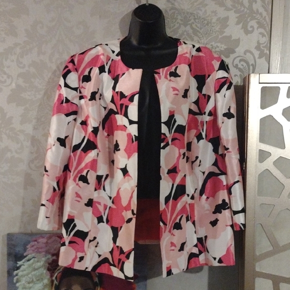 Pink and Black Boxy Blazer with Peter Pan Collar - Picture 1 of 6